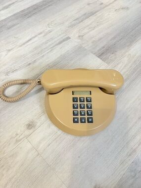 Vintage  Northern Telecom Round Desktop Cream Tan Pancake Telephone 1970s